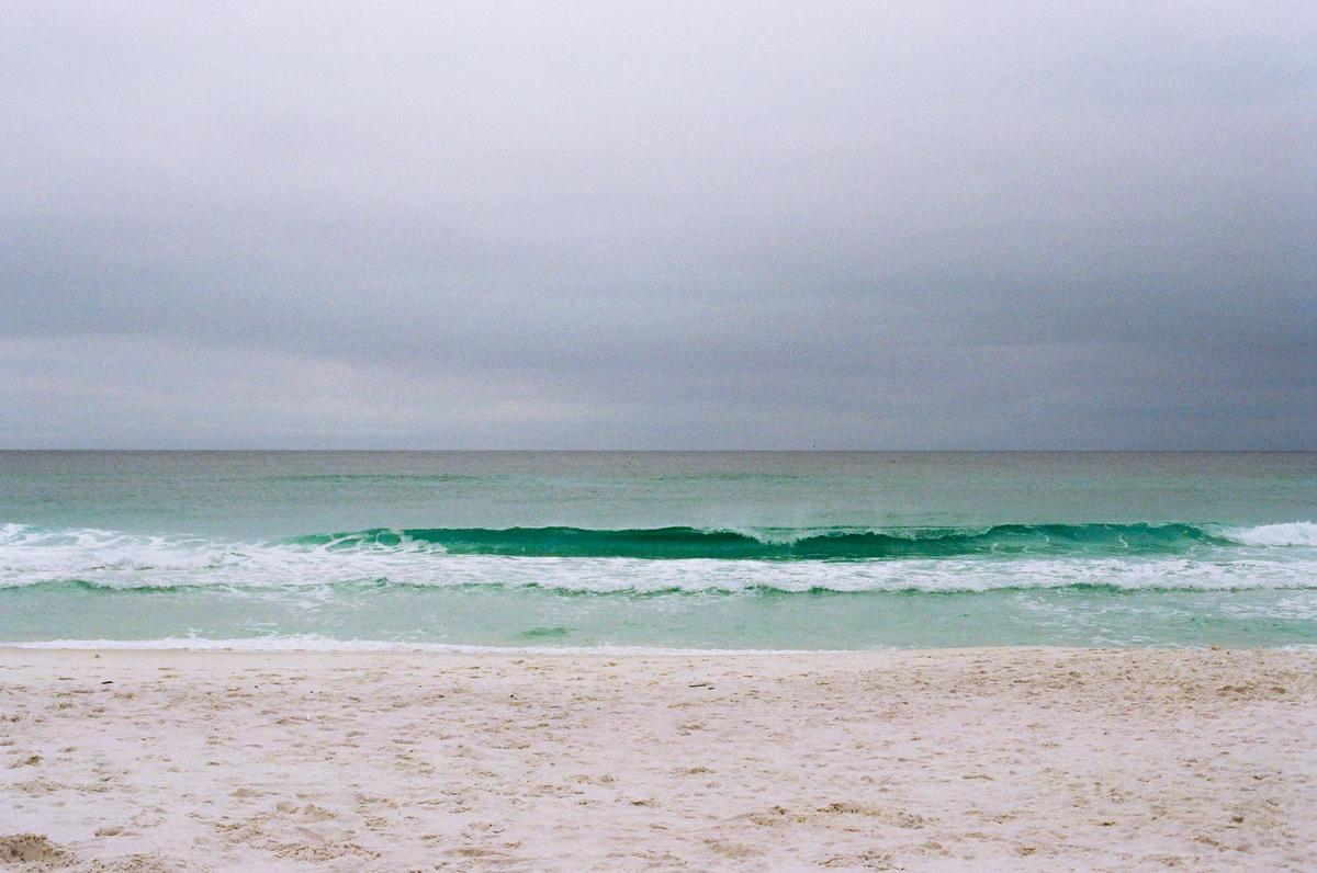 A colorful photo of the beach